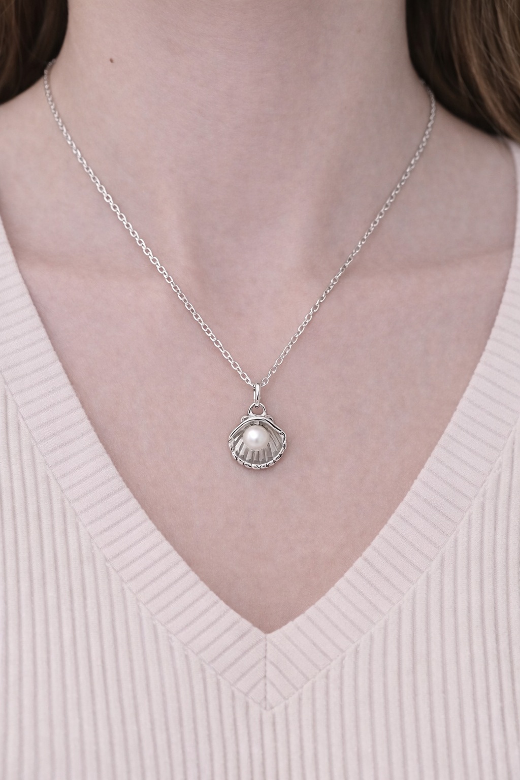 Stainless Steel Silver Oyster Necklace For Women - Image 2